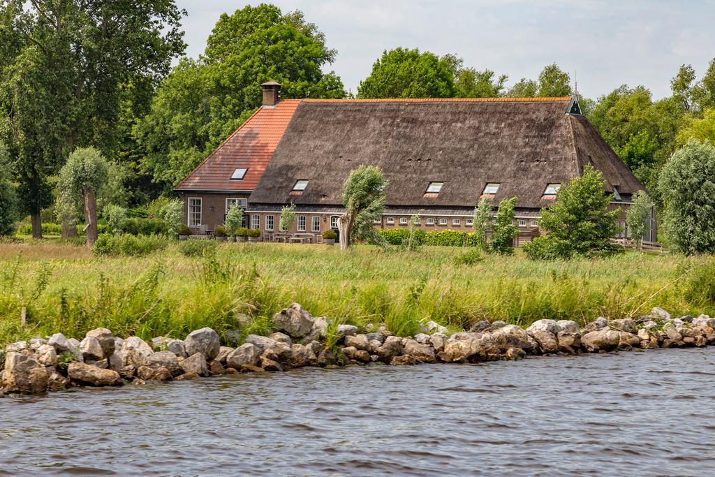 Private Island De Sayter Villa Warten Exterior photo